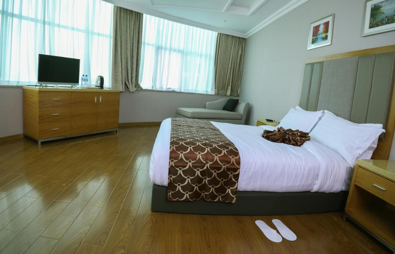 New Day Hotel Addis Ababa Dış mekan fotoğraf